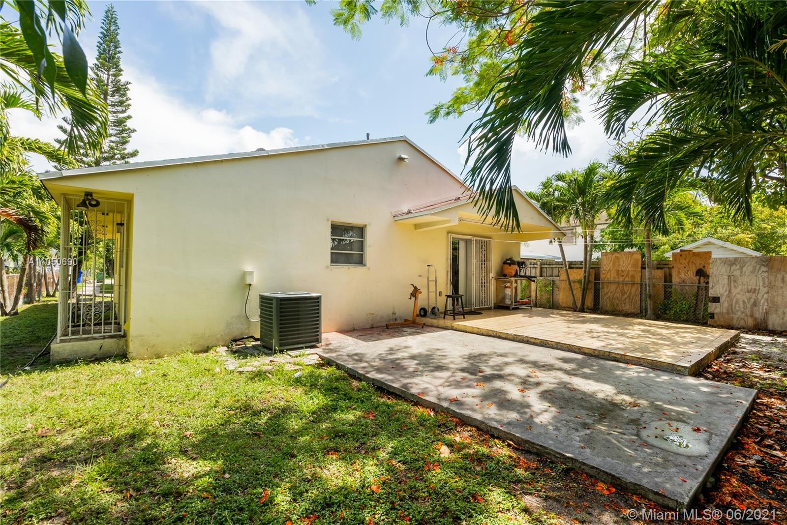 See details / 2957 sq. ft. $ 2021-06-21 0 Photo