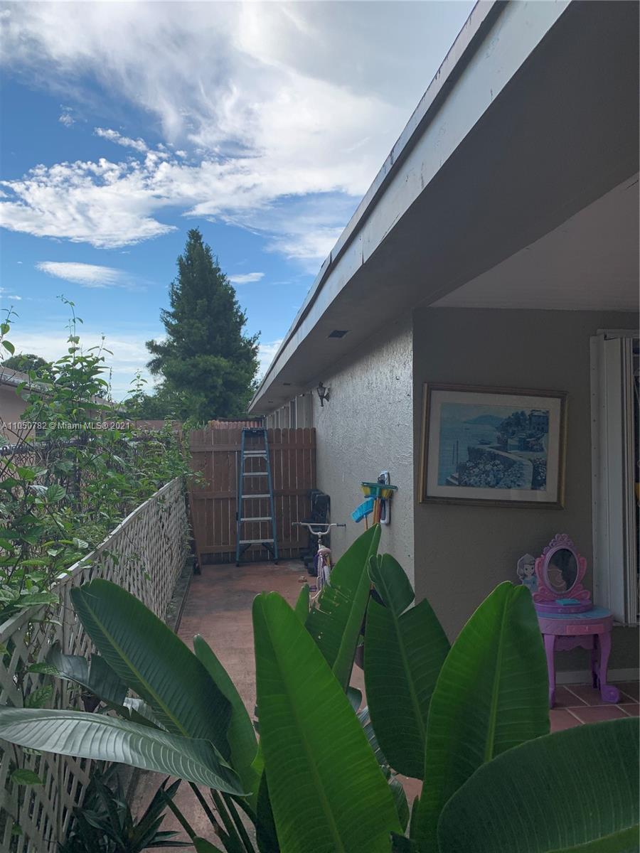 See details / 2468 sq. ft. $ 2021-06-02 0 Photo