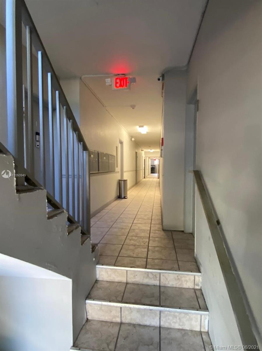 See details / 10880 sq. ft. $ 2021-06-02 0 Photo
