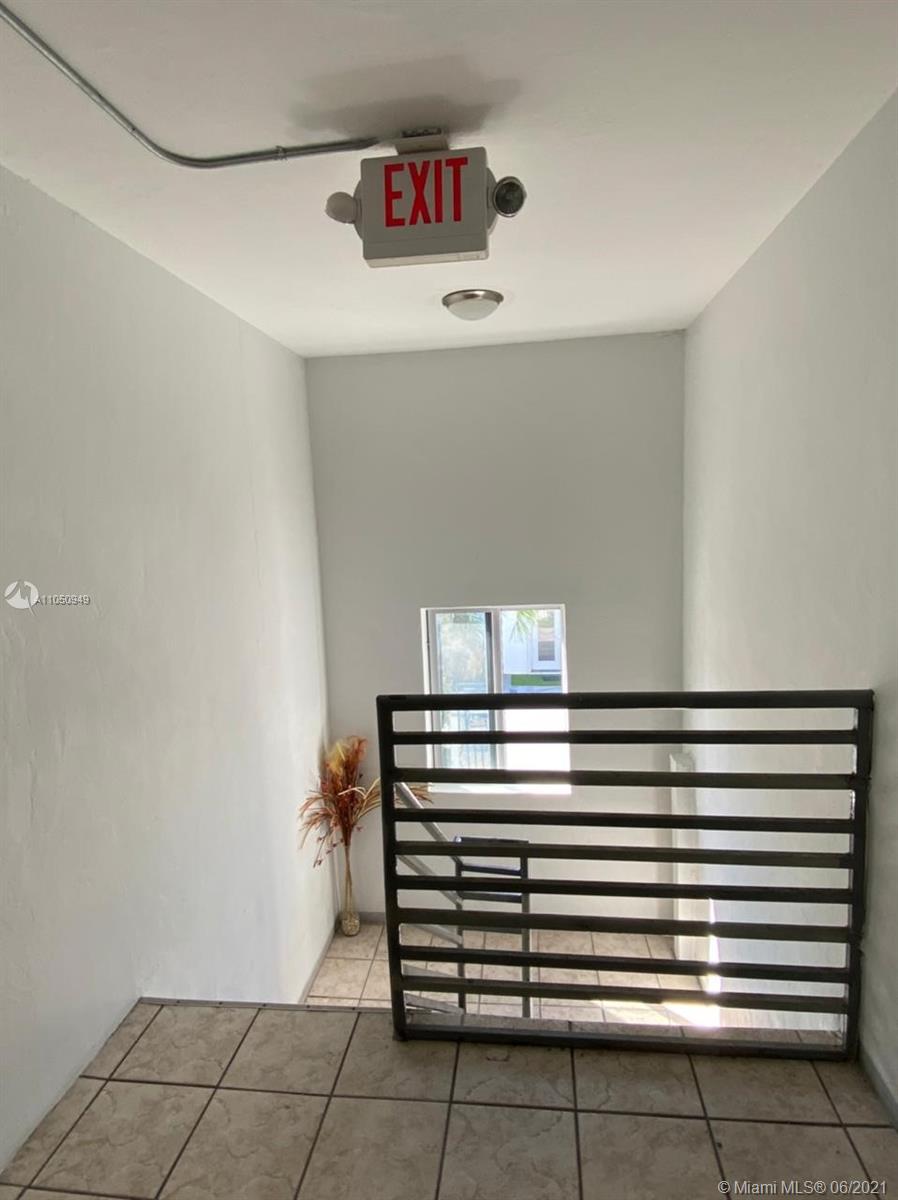See details / 10880 sq. ft. $ 2021-06-02 0 Photo