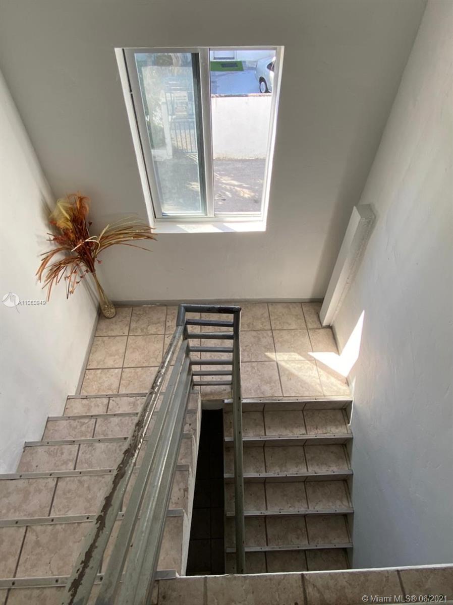 See details / 10880 sq. ft. $ 2021-06-02 0 Photo