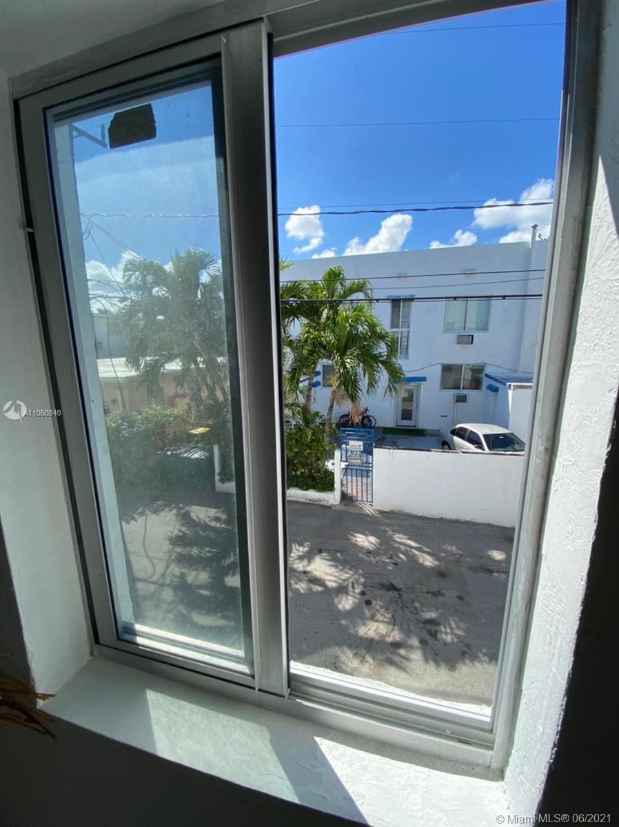 See details / 10880 sq. ft. $ 2021-06-02 0 Photo