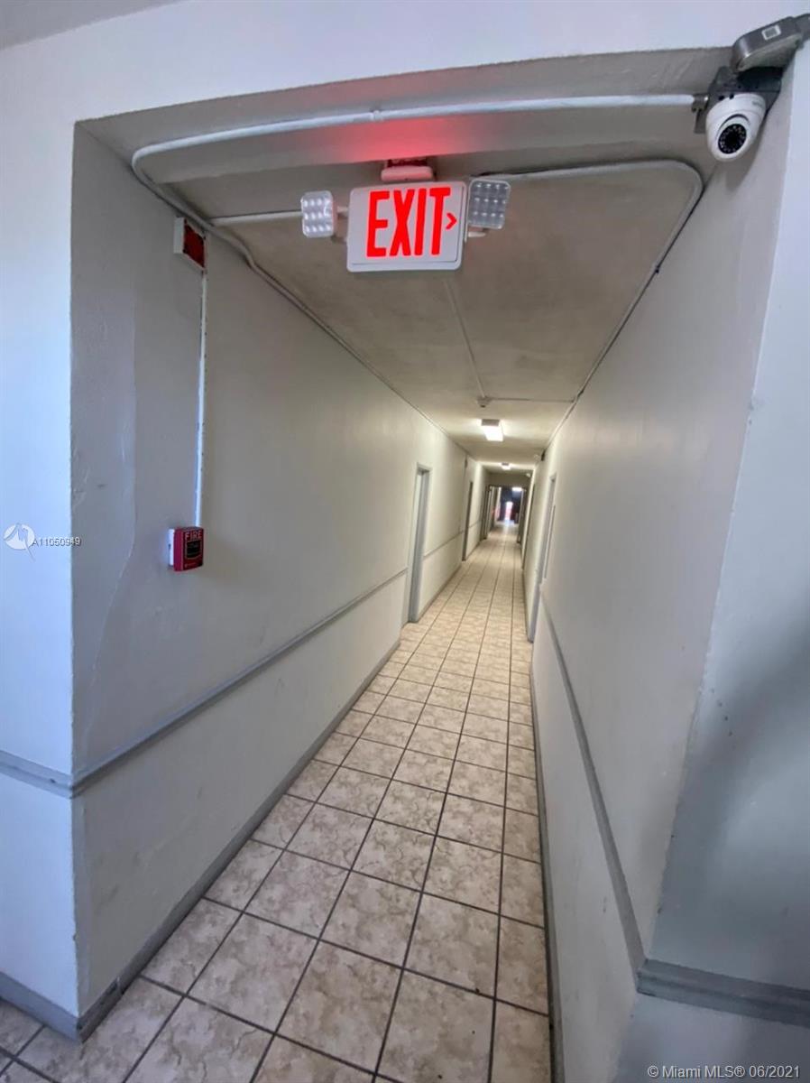 See details / 10880 sq. ft. $ 2021-06-02 0 Photo