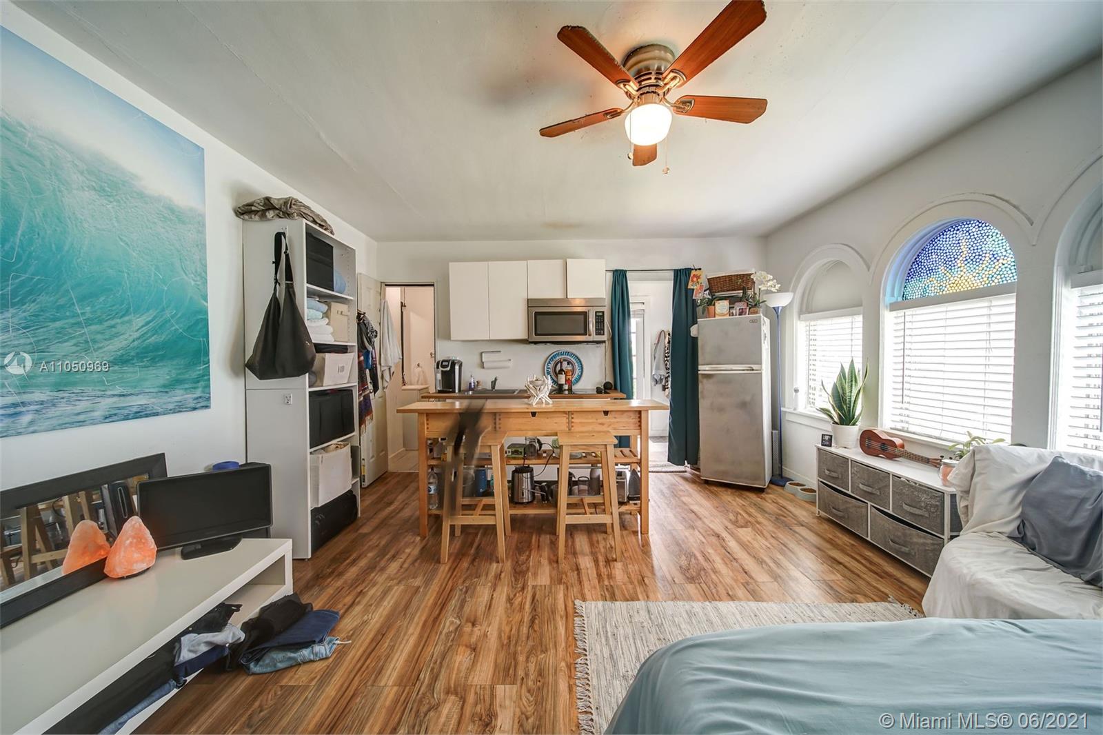 See details / 3581 sq. ft. $ 2021-06-02 0 Photo
