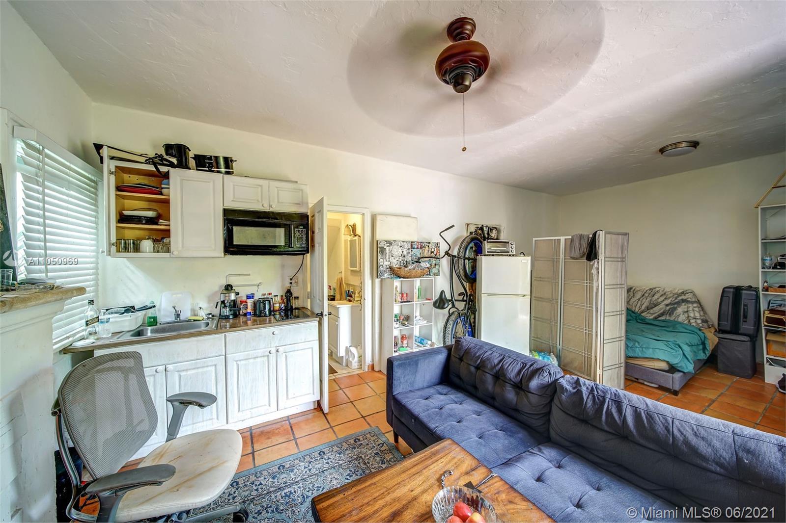 See details / 3581 sq. ft. $ 2021-06-02 0 Photo