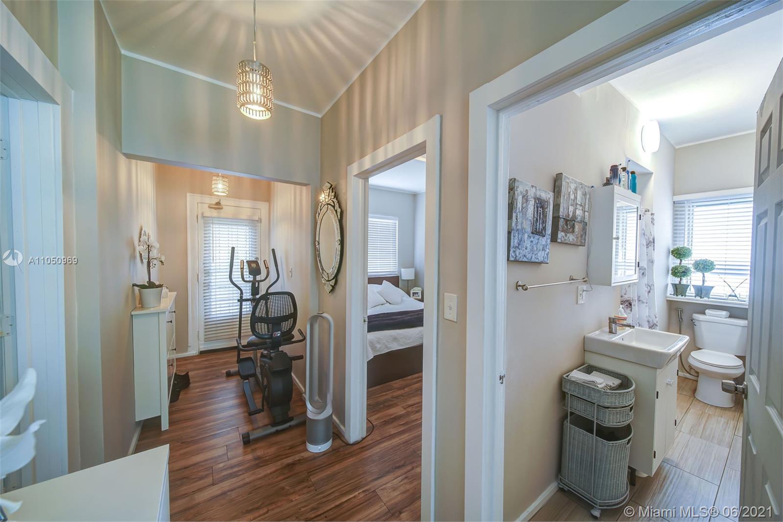 See details / 3581 sq. ft. $ 2021-06-02 0 Photo
