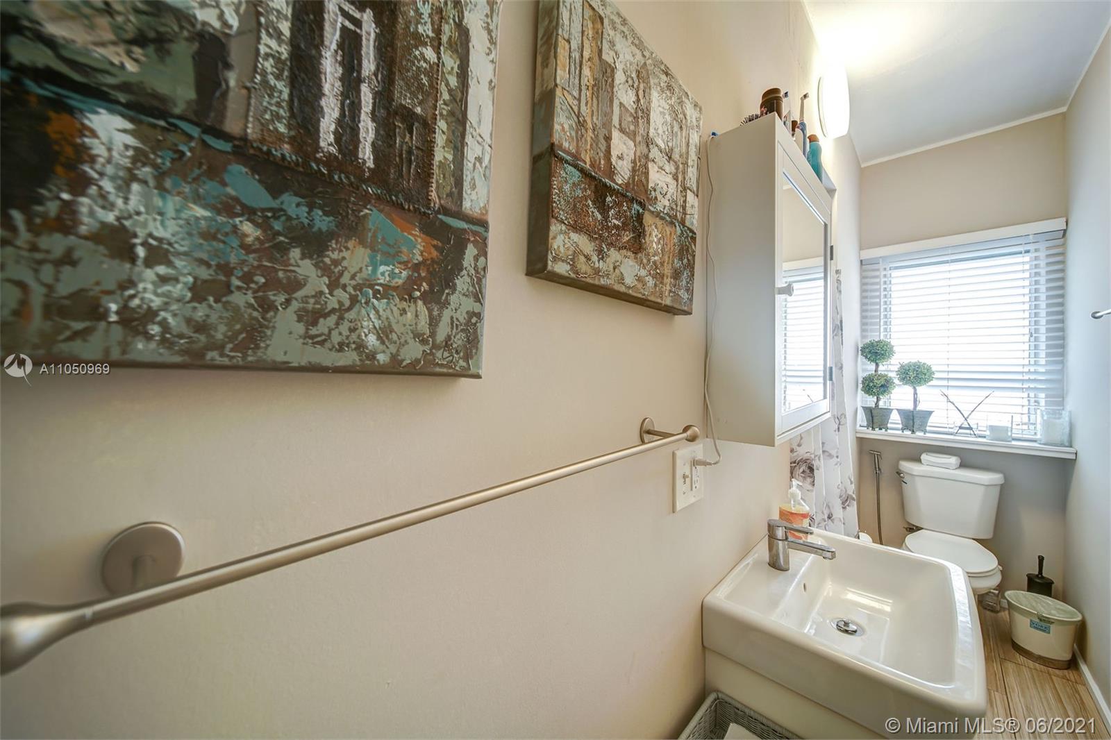 See details / 3581 sq. ft. $ 2021-06-02 0 Photo