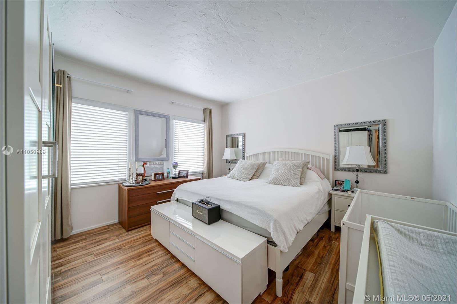 See details / 3581 sq. ft. $ 2021-06-02 0 Photo