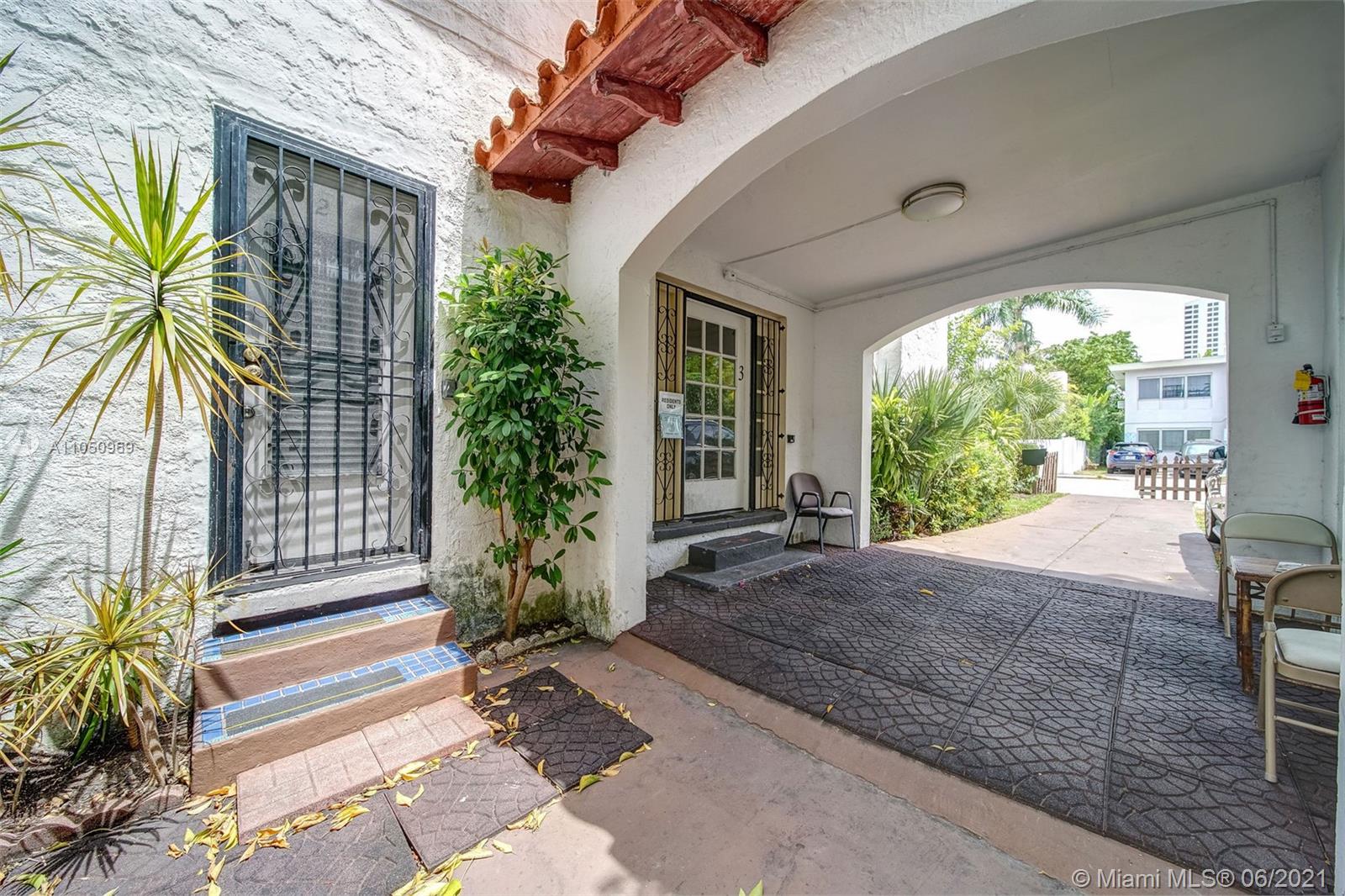 See details / 3581 sq. ft. $ 2021-06-02 0 Photo