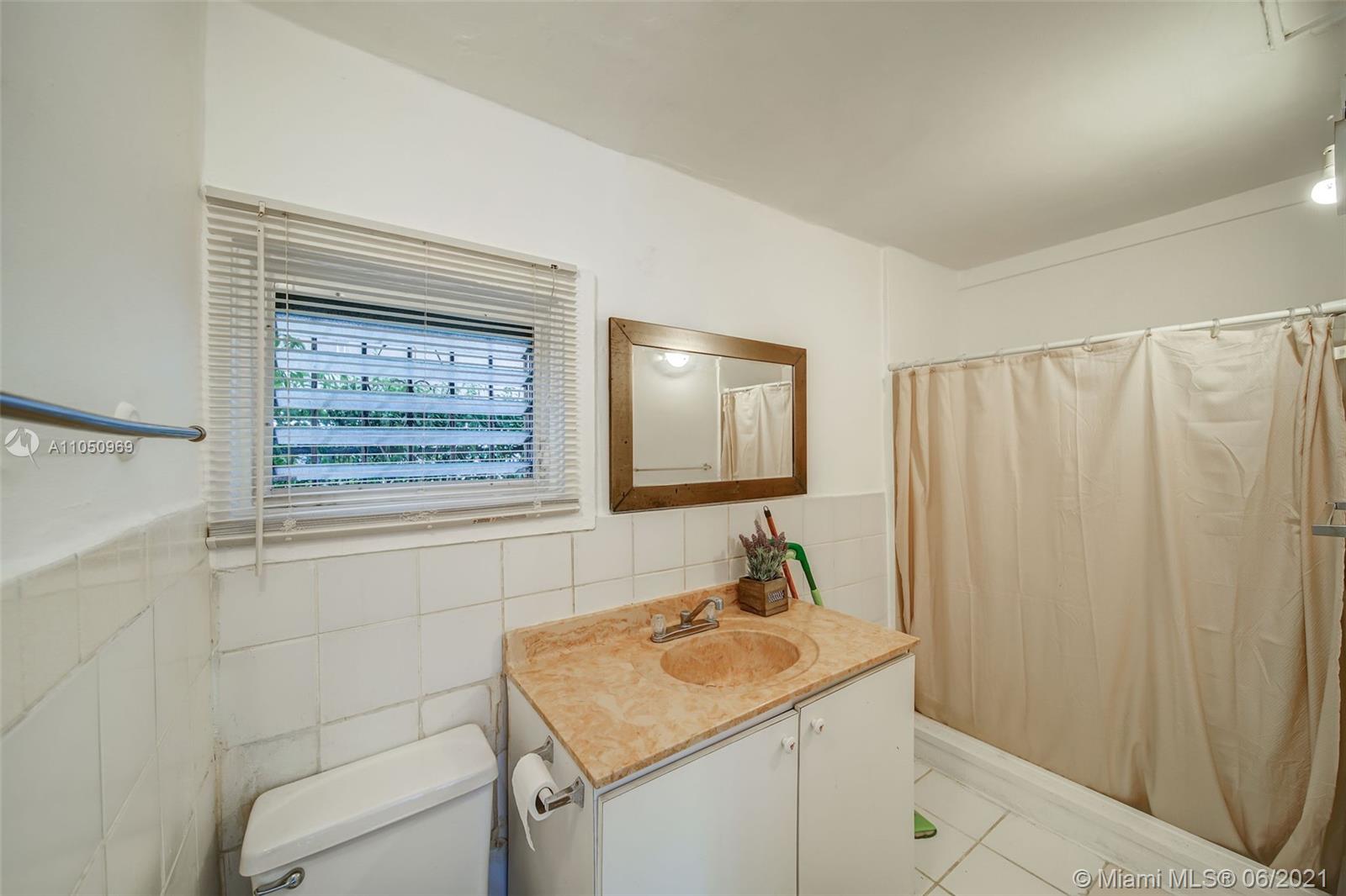 See details / 3581 sq. ft. $ 2021-06-02 0 Photo
