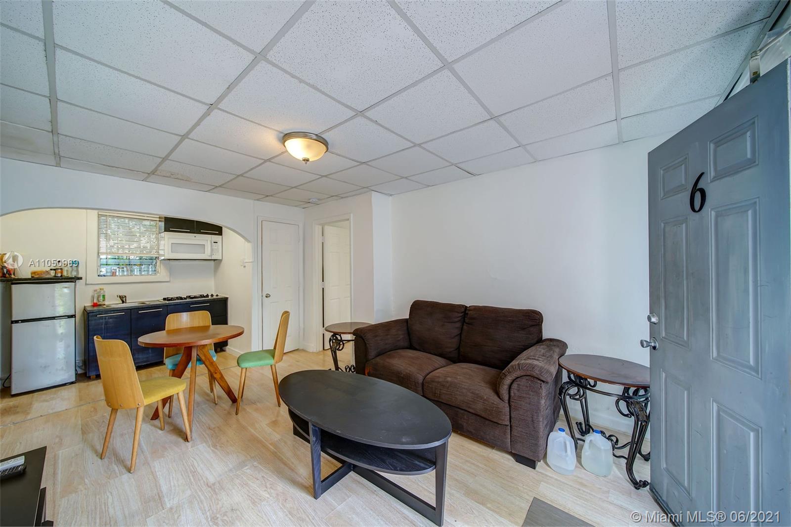 See details / 3581 sq. ft. $ 2021-06-02 0 Photo