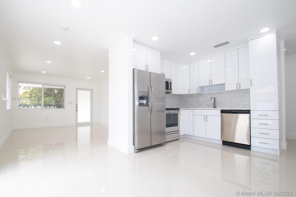 See details / 2250 sq. ft. $ 2021-06-02 0 Photo