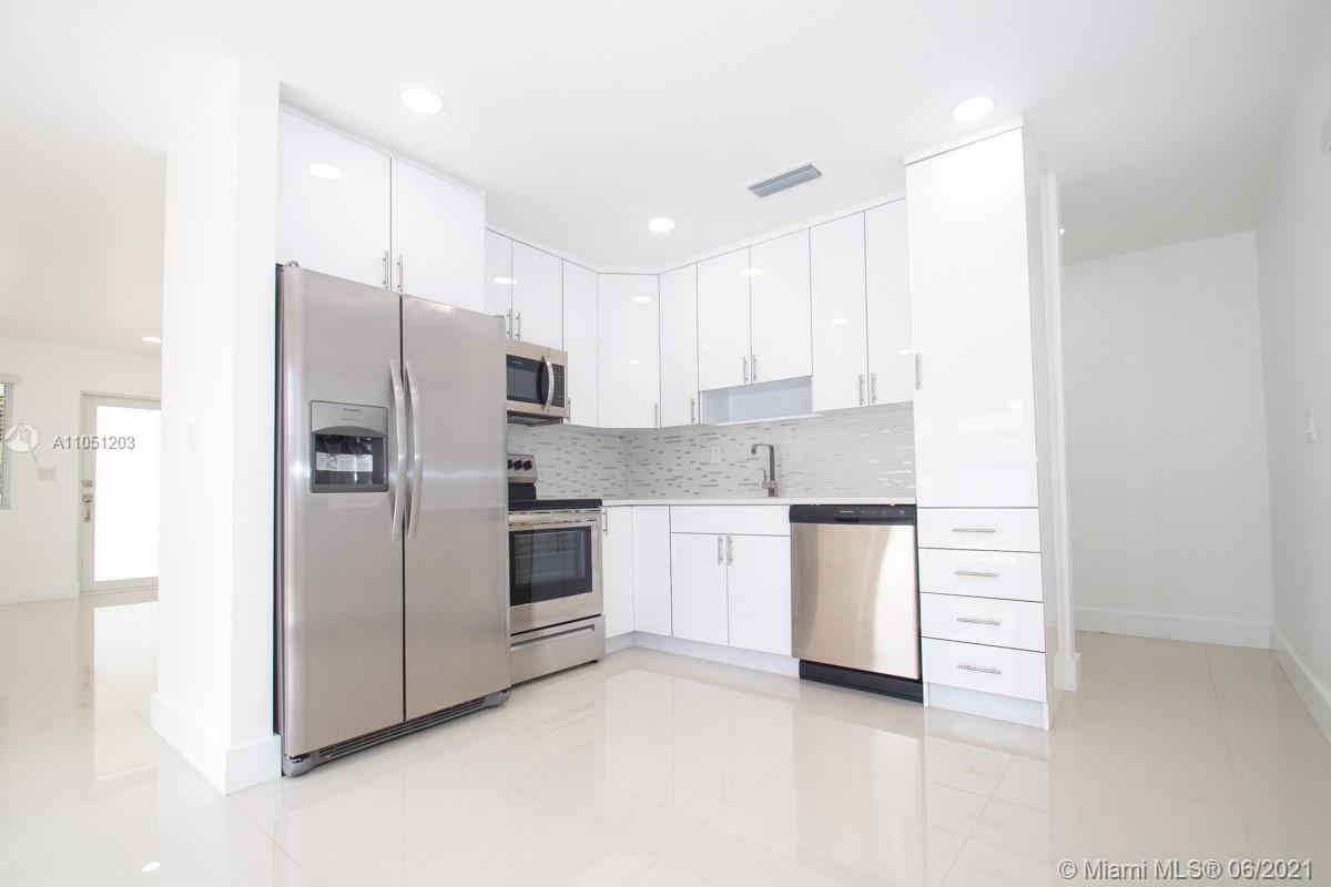 See details / 2250 sq. ft. $ 2021-06-02 0 Photo