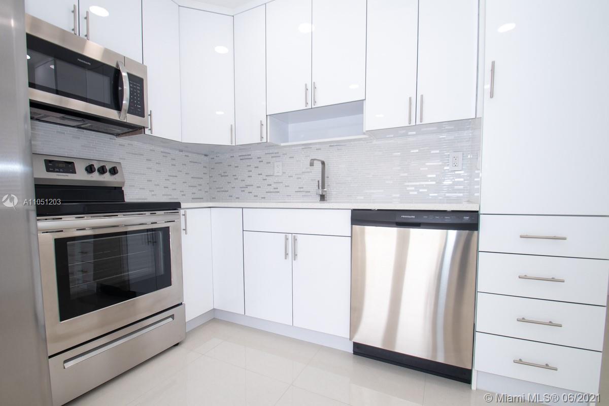 See details / 2250 sq. ft. $ 2021-06-02 0 Photo