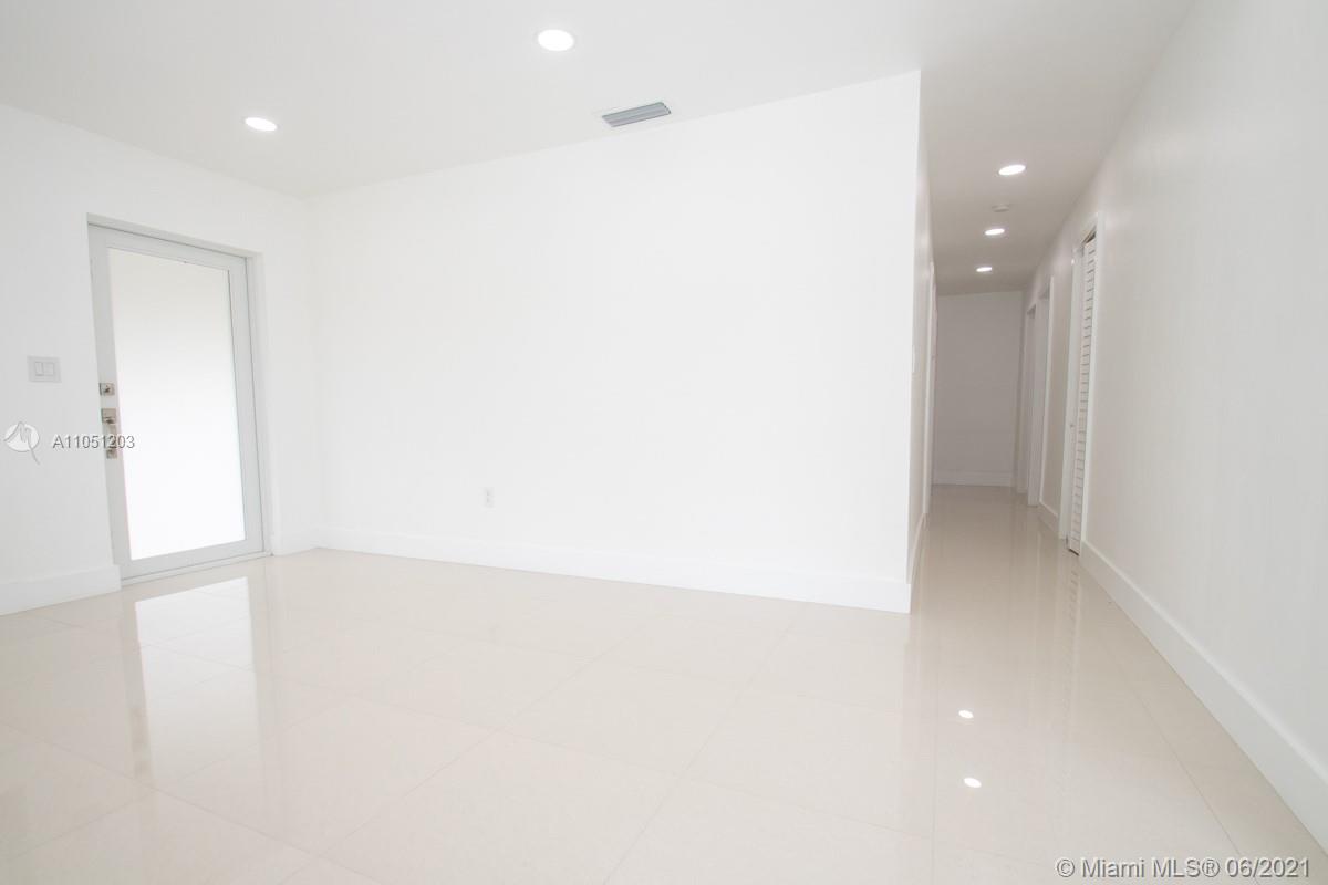 See details / 2250 sq. ft. $ 2021-06-02 0 Photo