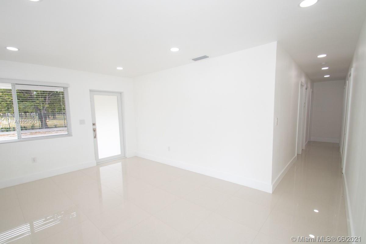 See details / 2250 sq. ft. $ 2021-06-02 0 Photo