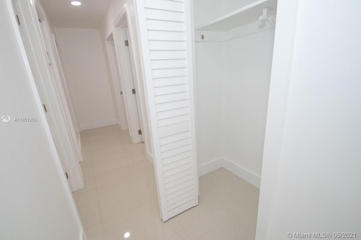 See details / 2250 sq. ft. $ 2021-06-02 0 Photo