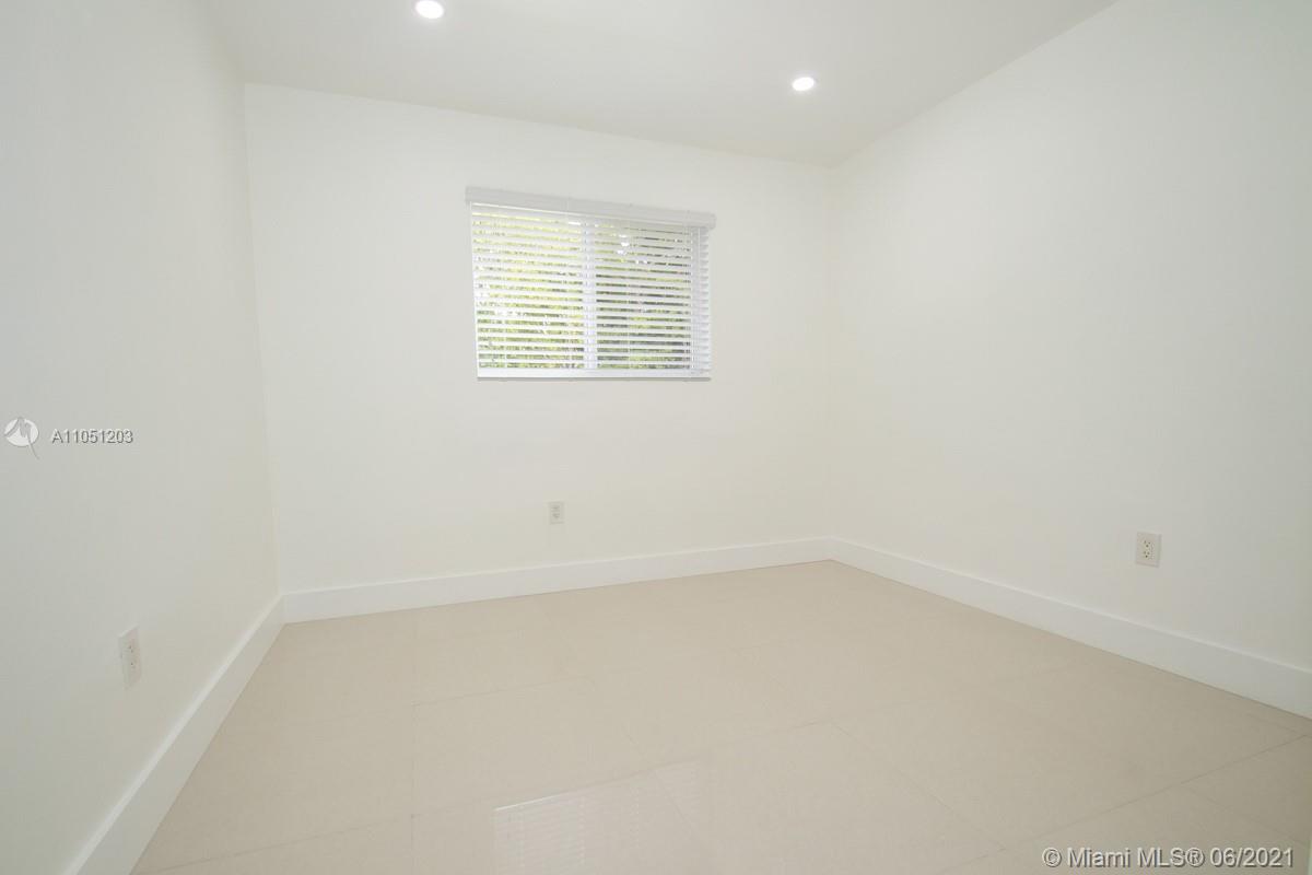 See details / 2250 sq. ft. $ 2021-06-02 0 Photo