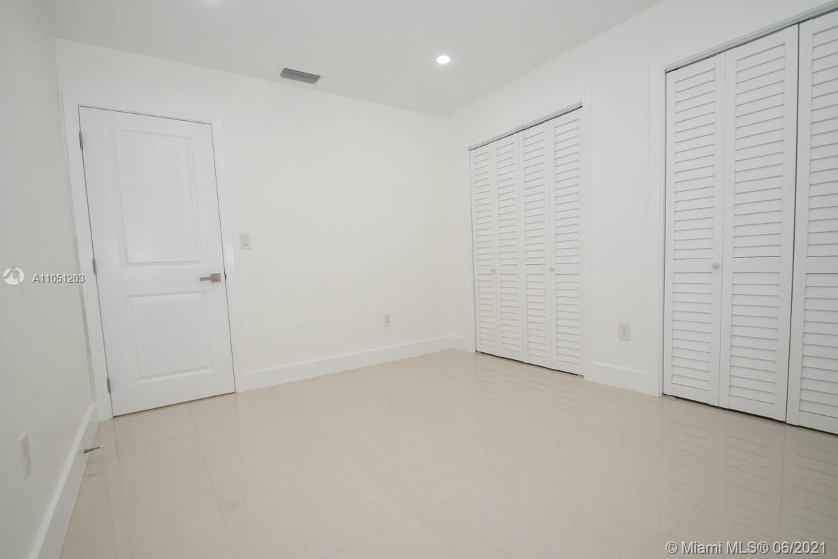 See details / 2250 sq. ft. $ 2021-06-02 0 Photo