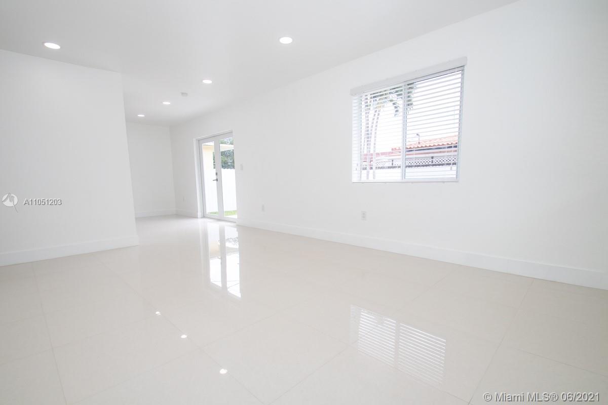 See details / 2250 sq. ft. $ 2021-06-02 0 Photo