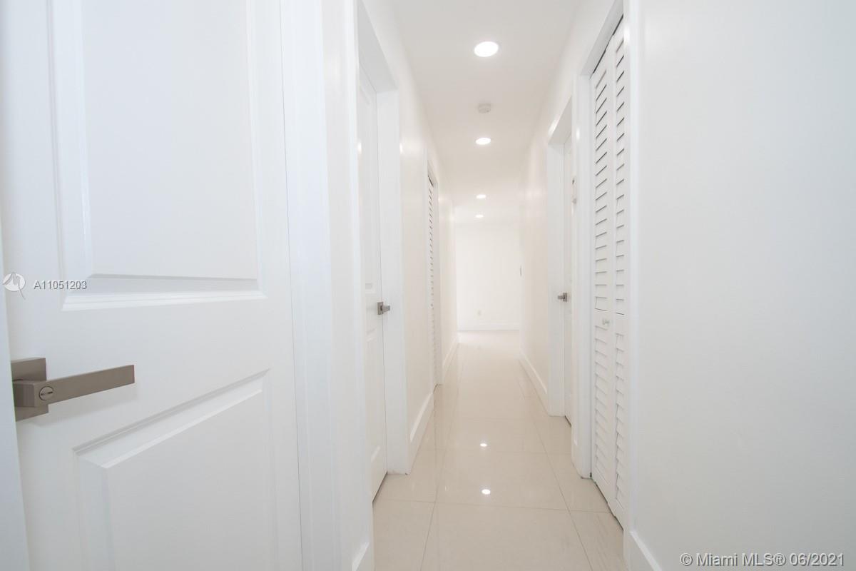 See details / 2250 sq. ft. $ 2021-06-02 0 Photo