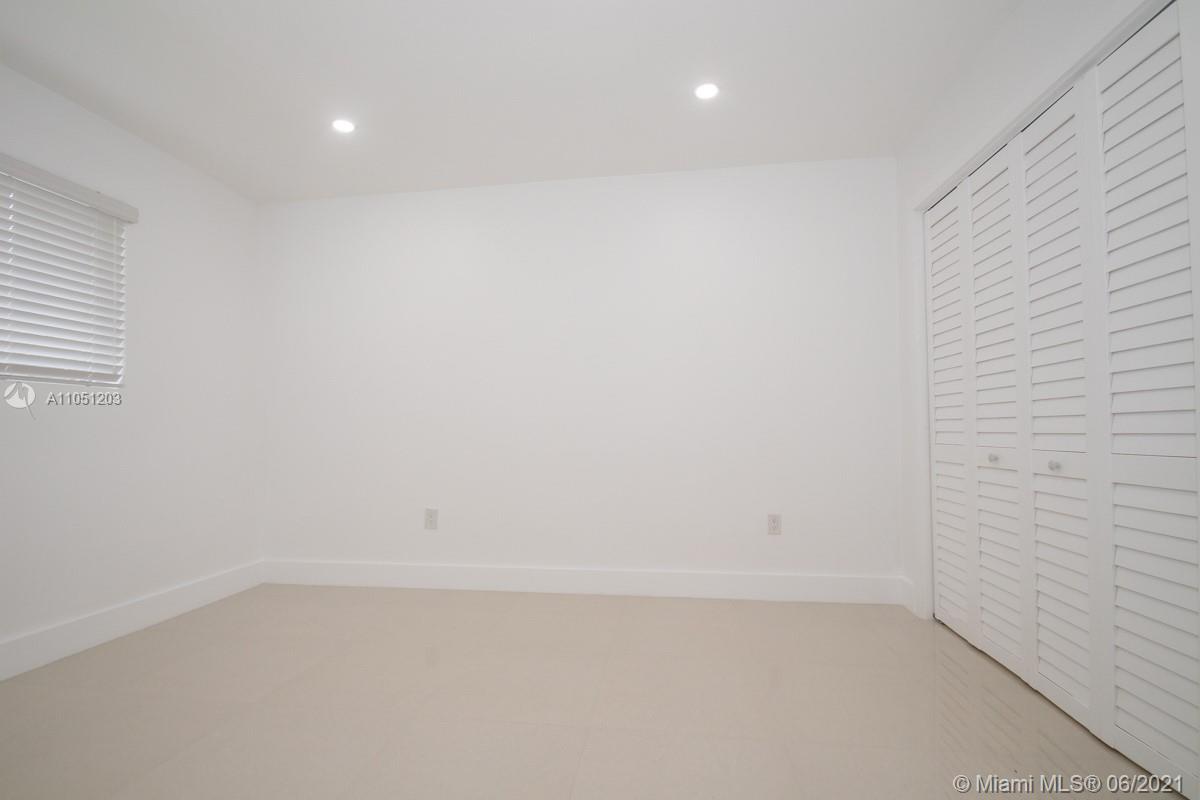 See details / 2250 sq. ft. $ 2021-06-02 0 Photo