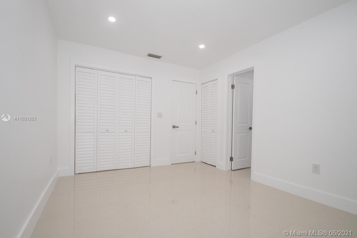 See details / 2250 sq. ft. $ 2021-06-02 0 Photo
