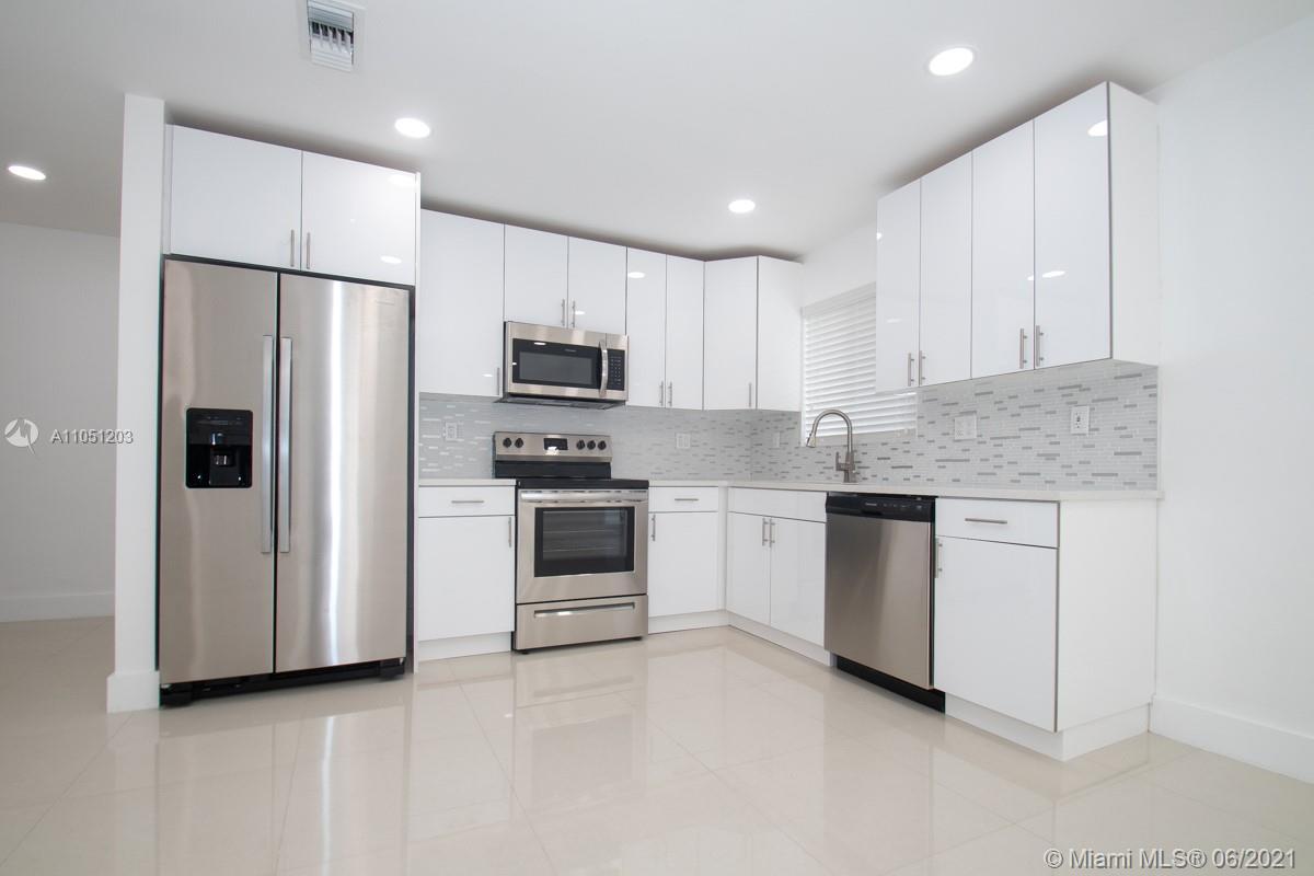 See details / 2250 sq. ft. $ 2021-06-02 0 Photo