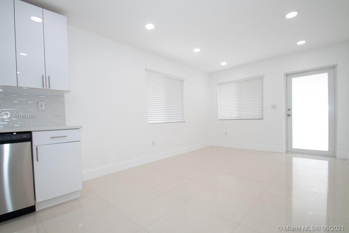 See details / 2250 sq. ft. $ 2021-06-02 0 Photo