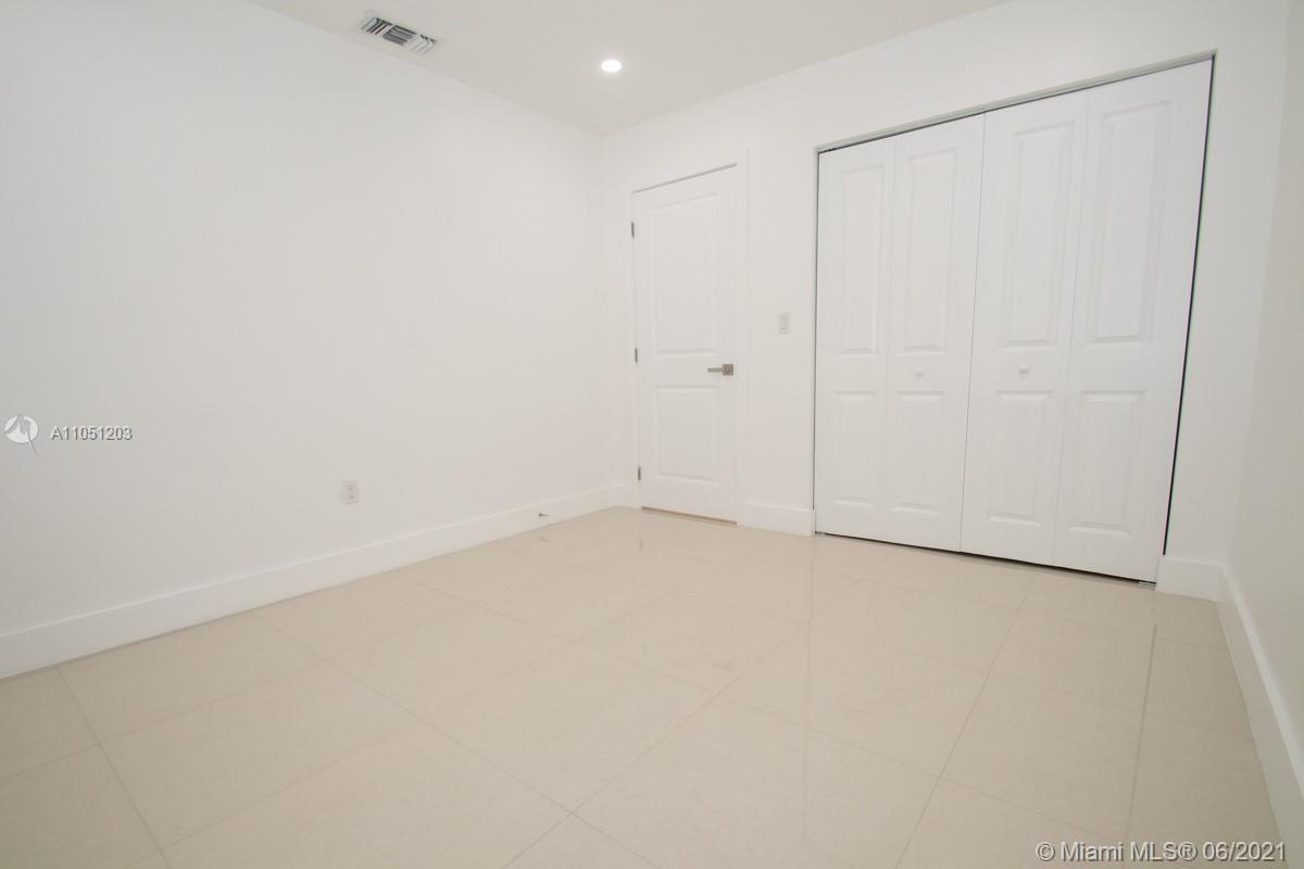 See details / 2250 sq. ft. $ 2021-06-02 0 Photo