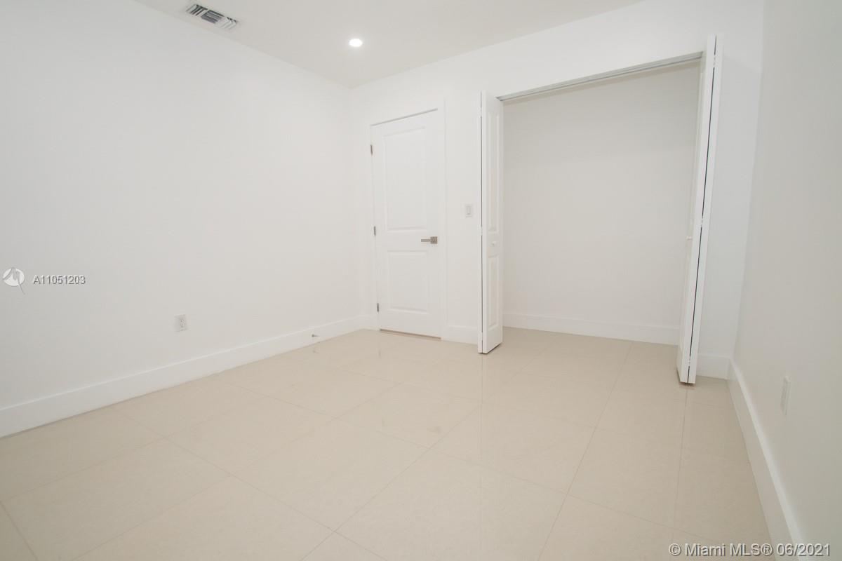 See details / 2250 sq. ft. $ 2021-06-02 0 Photo