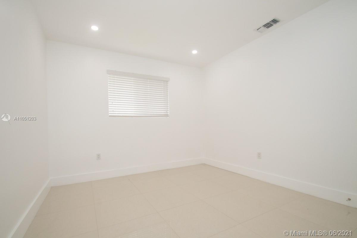 See details / 2250 sq. ft. $ 2021-06-02 0 Photo