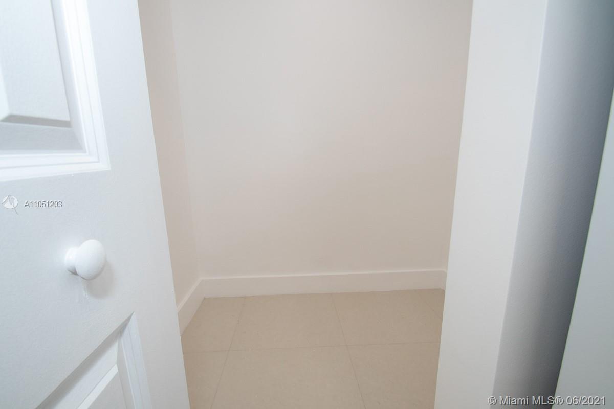 See details / 2250 sq. ft. $ 2021-06-02 0 Photo