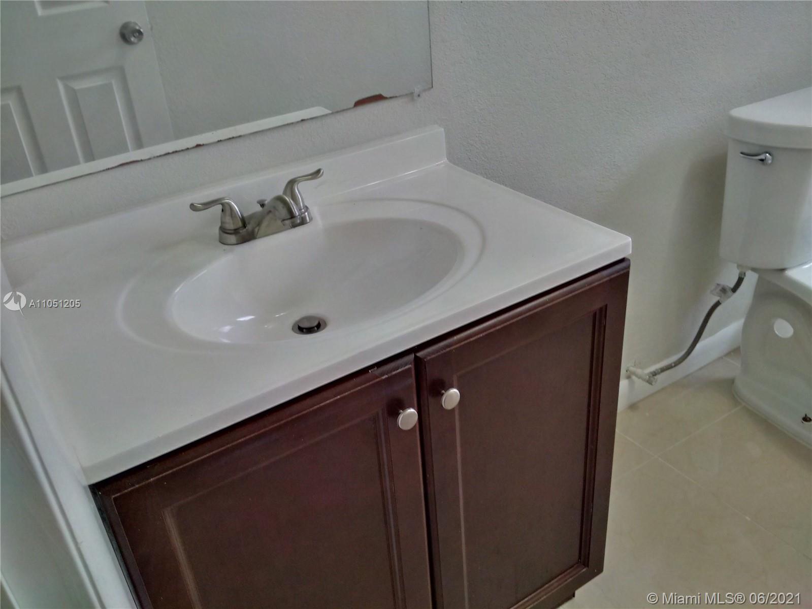 See details / 2102 sq. ft. $ 2021-06-02 0 Photo