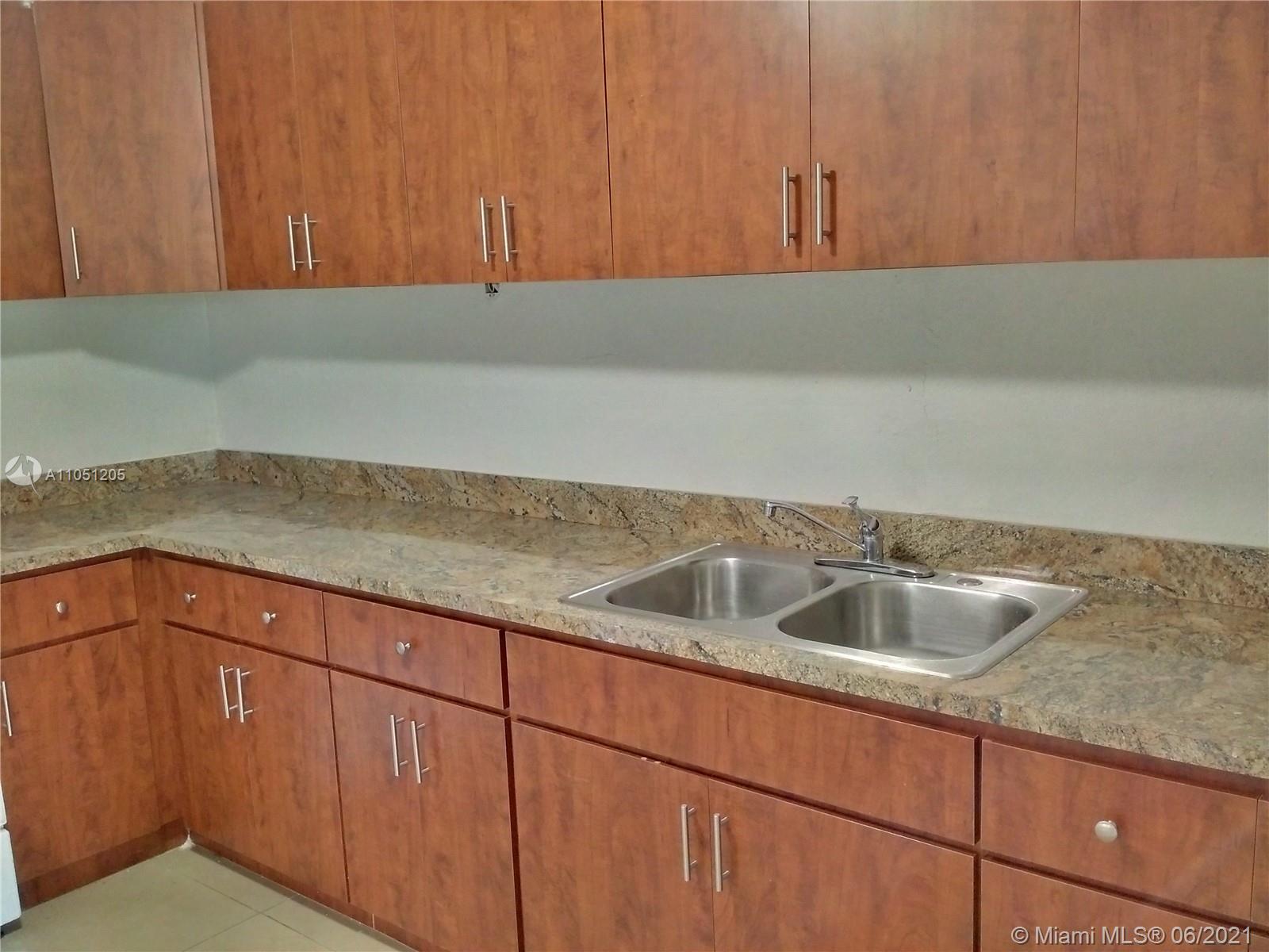 See details / 2102 sq. ft. $ 2021-06-02 0 Photo