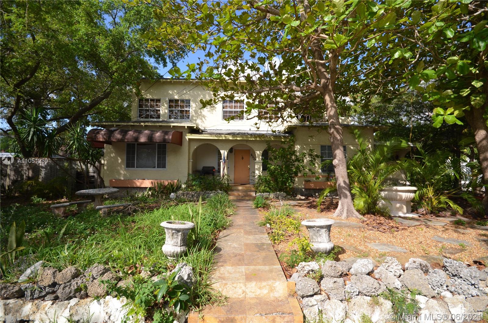 See details / 2161 sq. ft. $ 2021-06-02 0 Photo