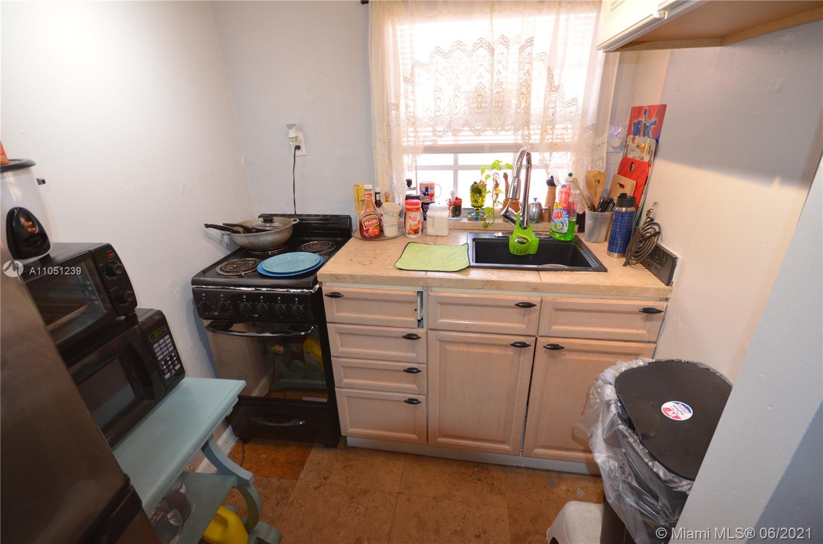 See details / 2161 sq. ft. $ 2021-06-02 0 Photo