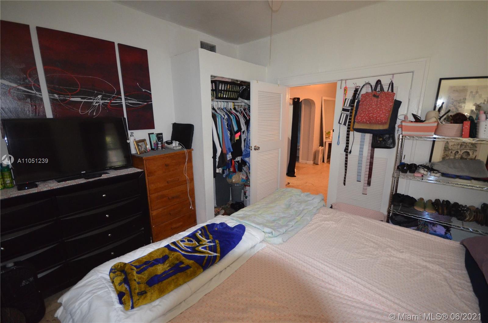 See details / 2161 sq. ft. $ 2021-06-02 0 Photo