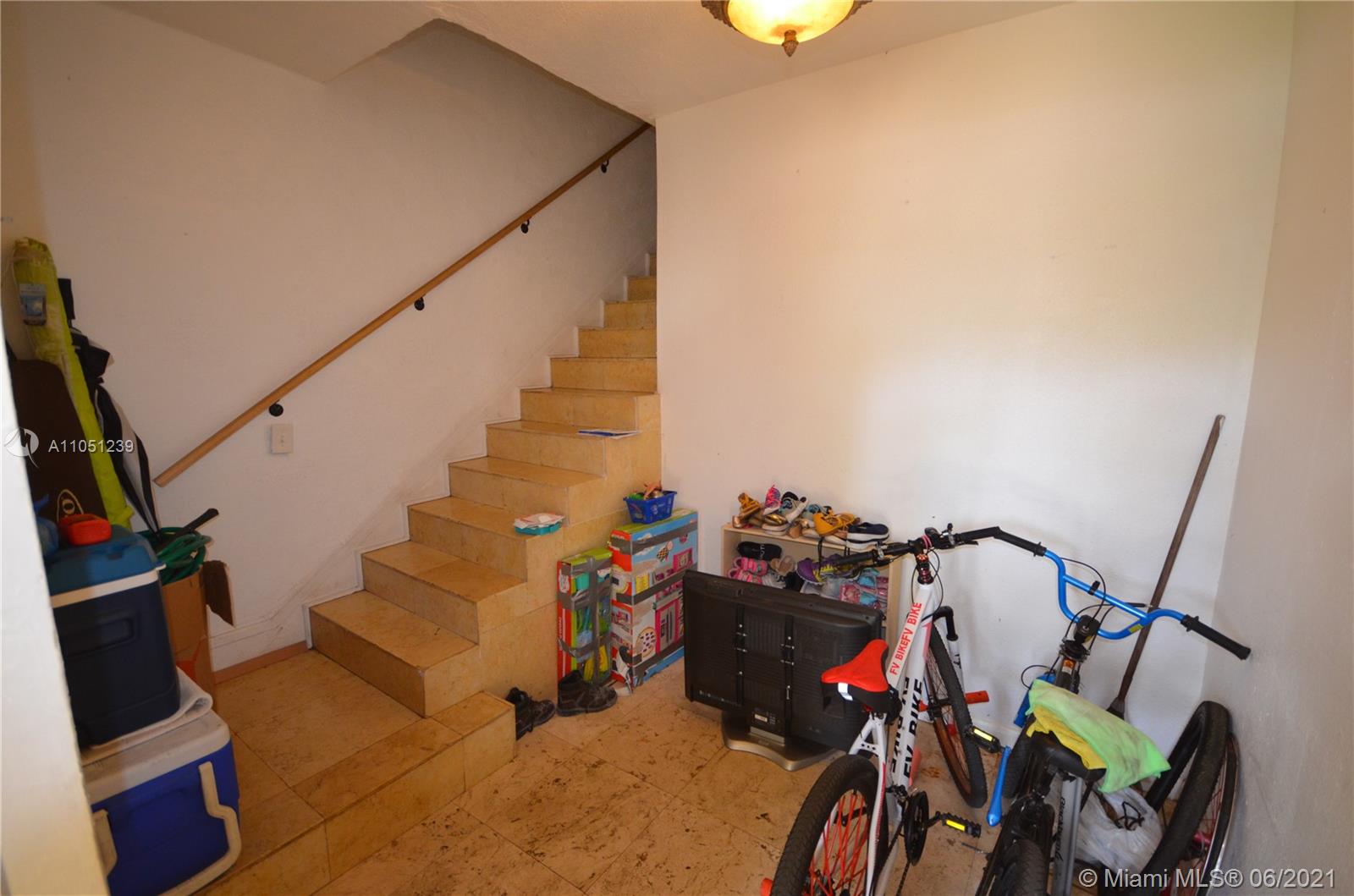See details / 2161 sq. ft. $ 2021-06-02 0 Photo