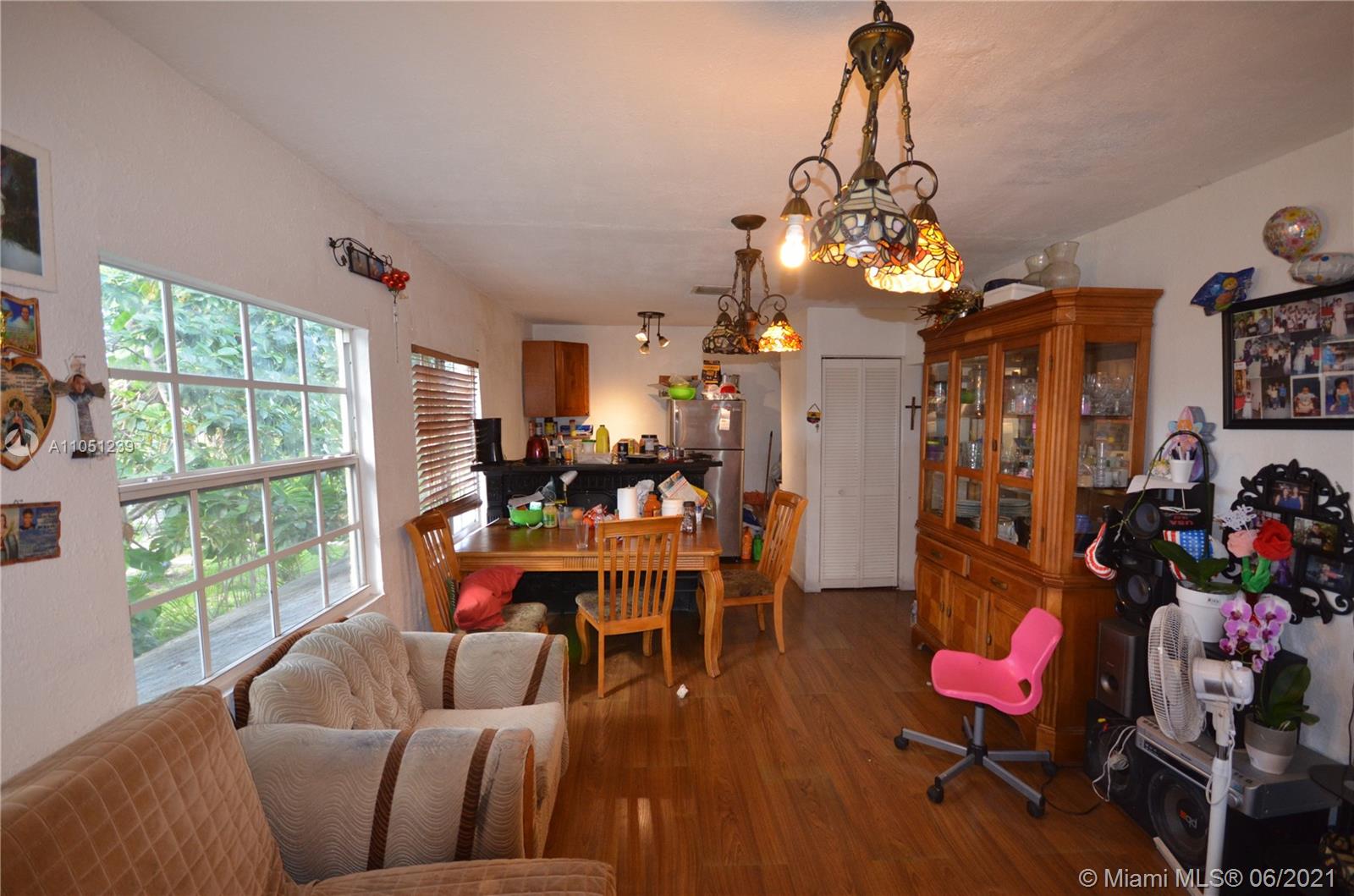 See details / 2161 sq. ft. $ 2021-06-02 0 Photo