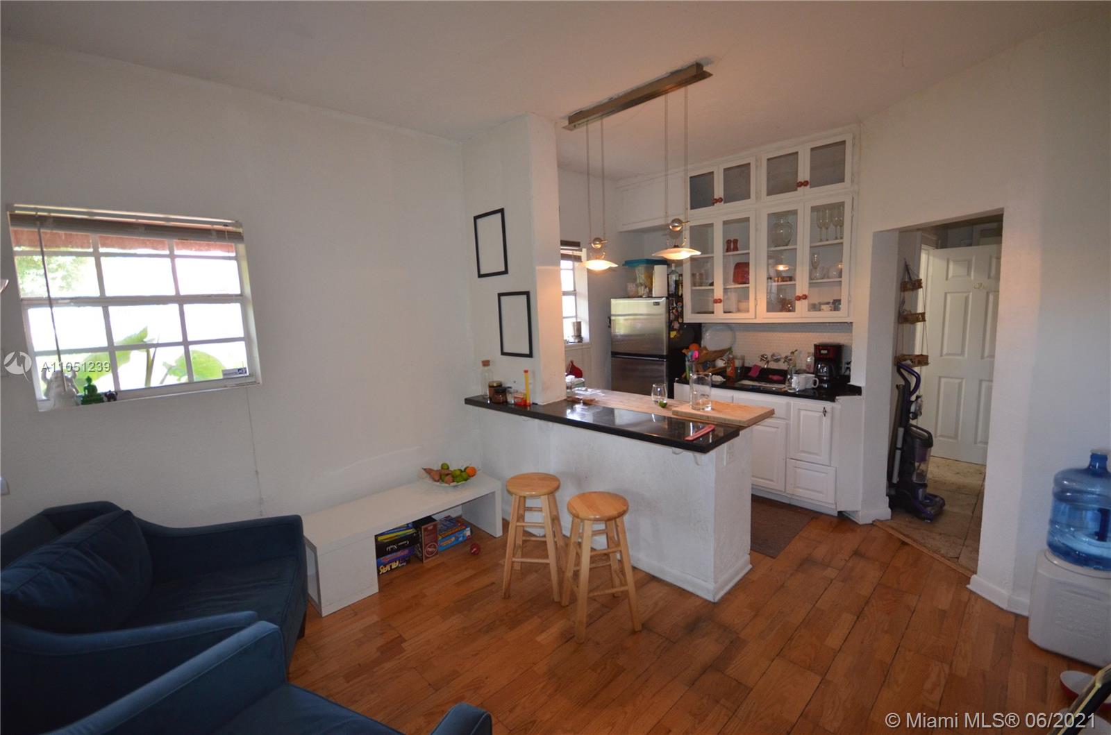 See details / 2161 sq. ft. $ 2021-06-02 0 Photo