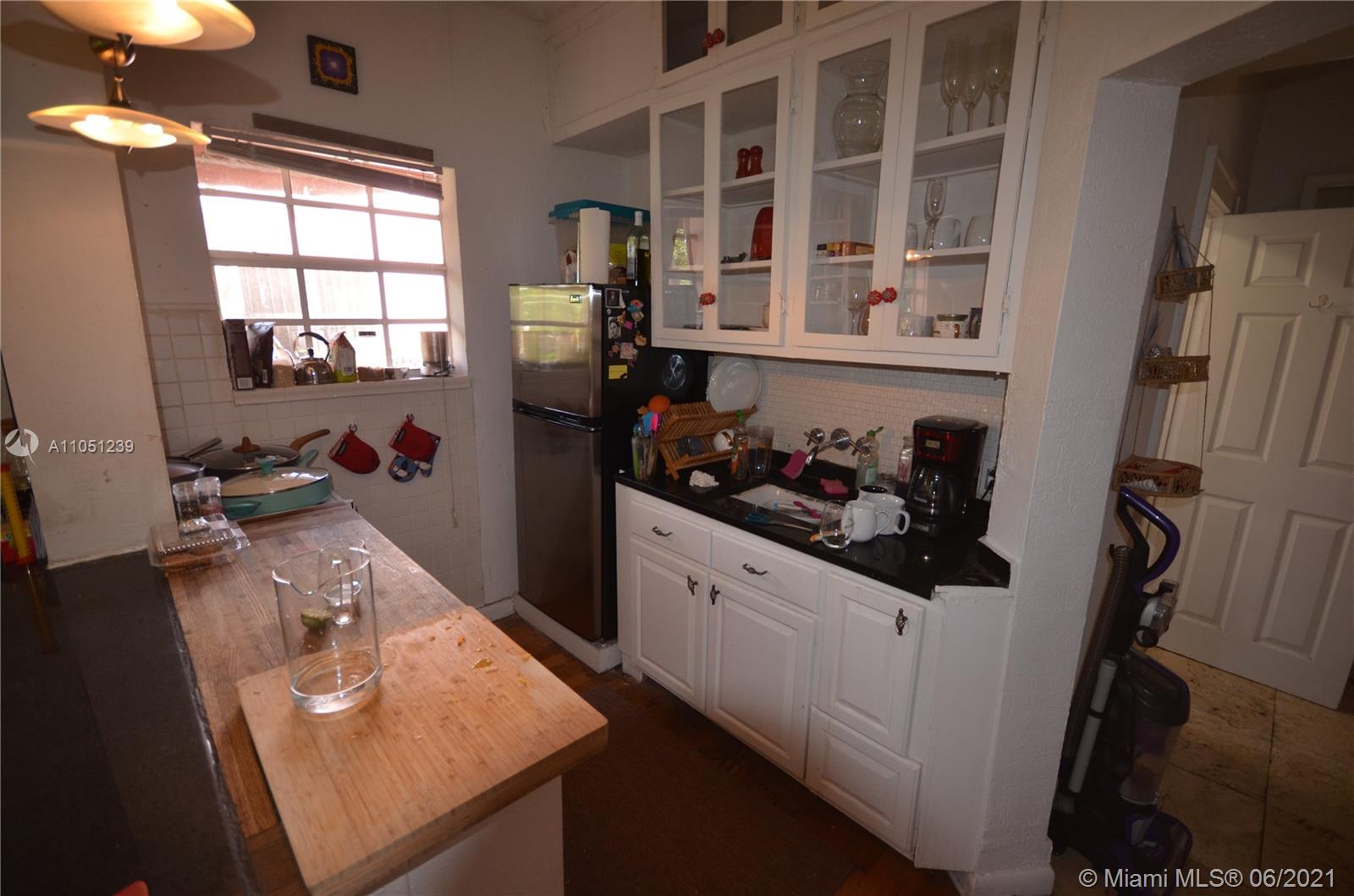 See details / 2161 sq. ft. $ 2021-06-02 0 Photo