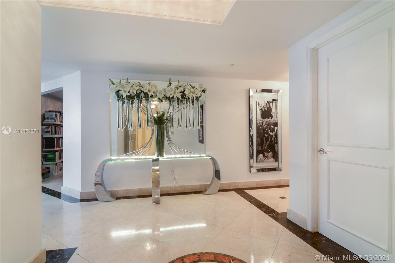 Photo of 3301 183rd St #1906, Aventura, Florida, 33160 - The foyer