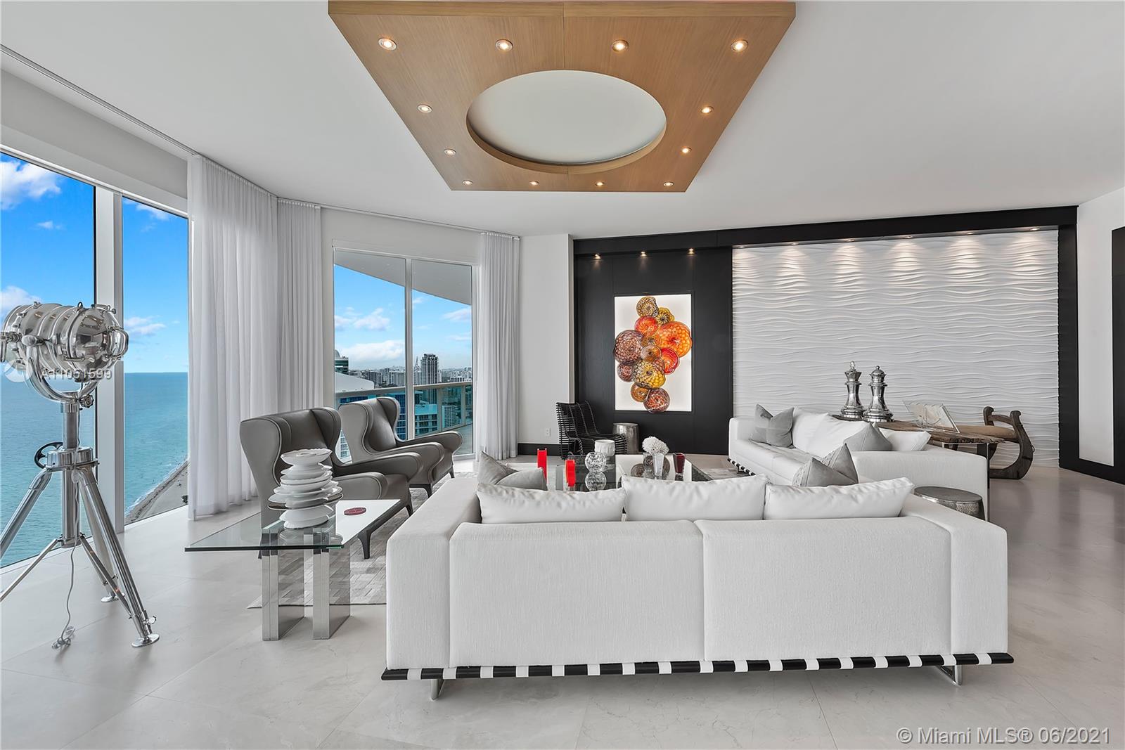 Photo of 2711 Ocean Dr #4005, Hollywood, Florida, 33019 -