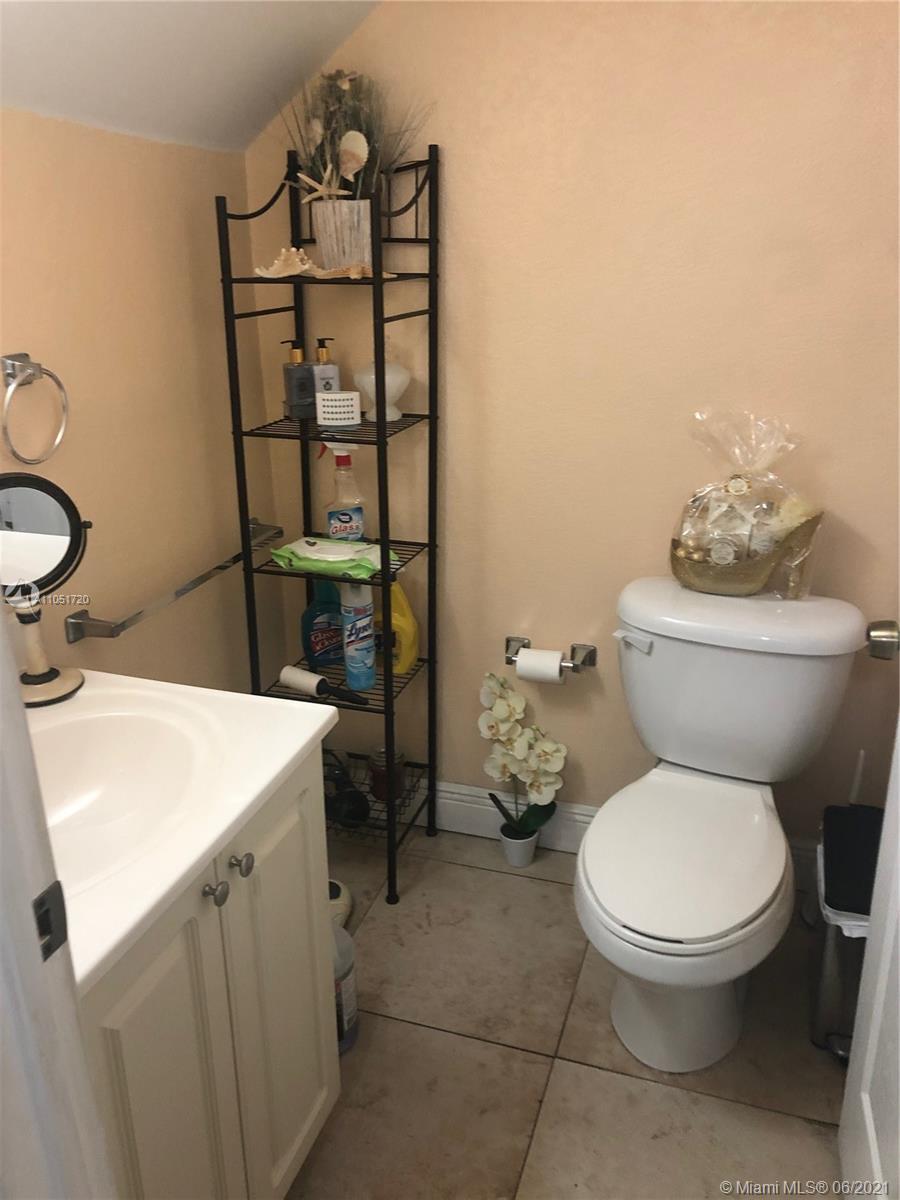 See details / 2784 sq. ft. $ 2021-06-03 0 Photo