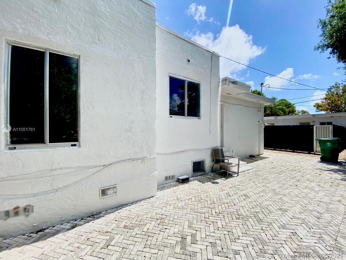 See details / 2326 sq. ft. $ 2021-06-03 0 Photo