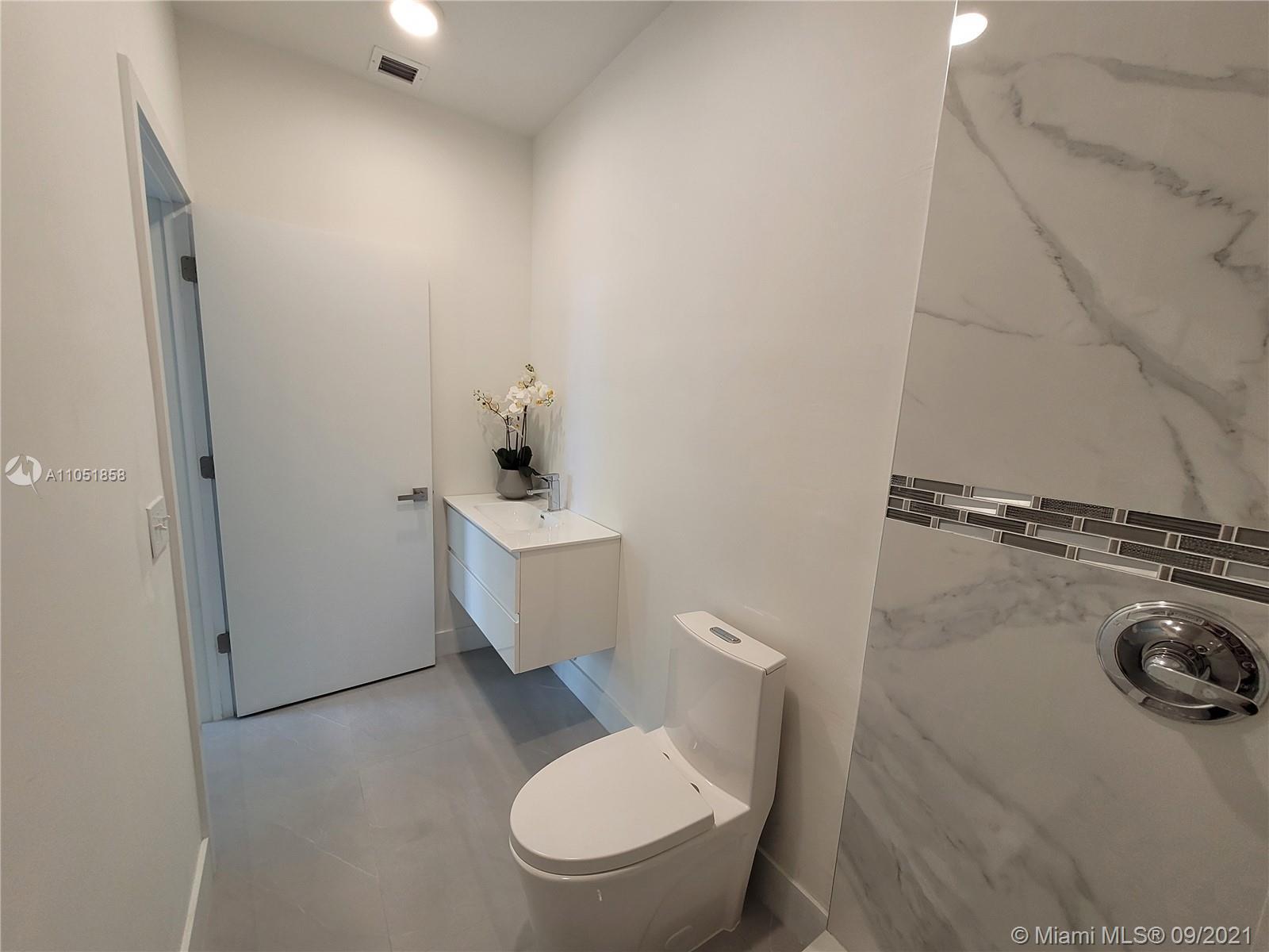 See details / 2082 sq. ft. $ 2021-06-03 0 Photo