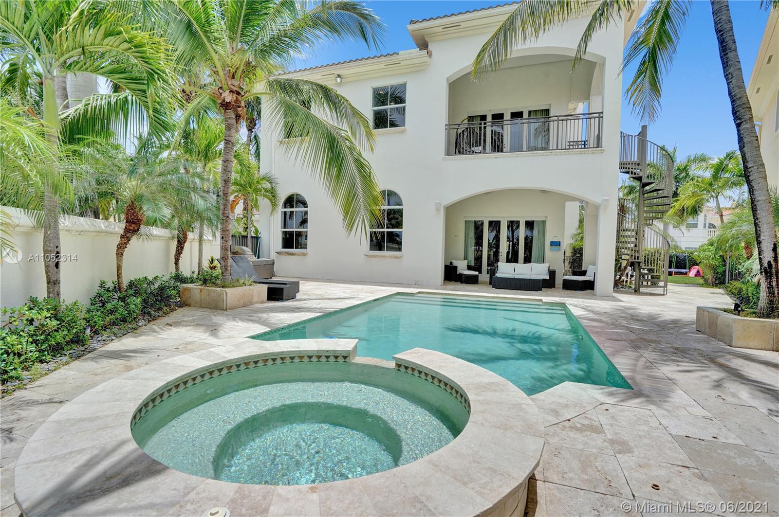 Photo of 1210 Hatteras Ln, Hollywood, Florida, 33019 -