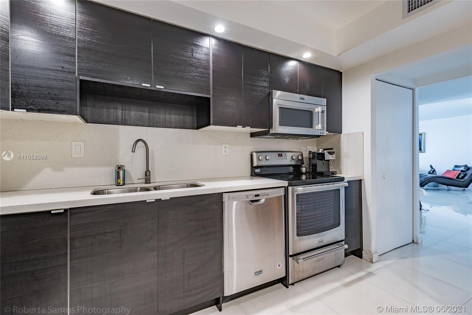 Photo of 600 Three Islands Blvd #706, Hallandale Beach, Florida, 33009 -