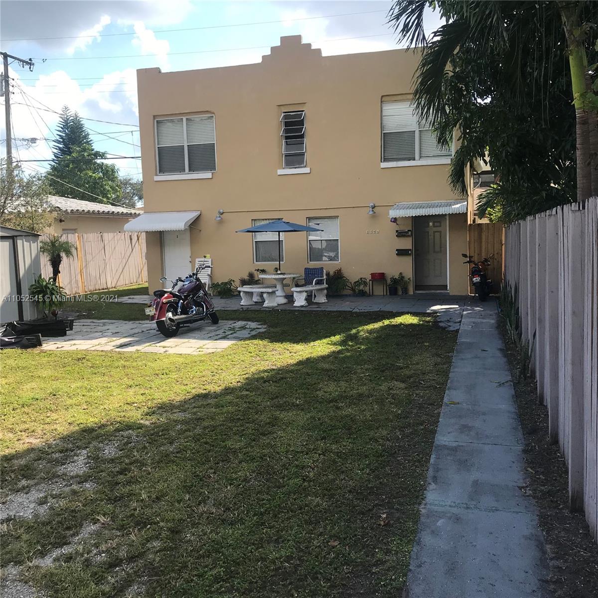 See details / 1296 sq. ft. $ 2021-06-04 0 Photo